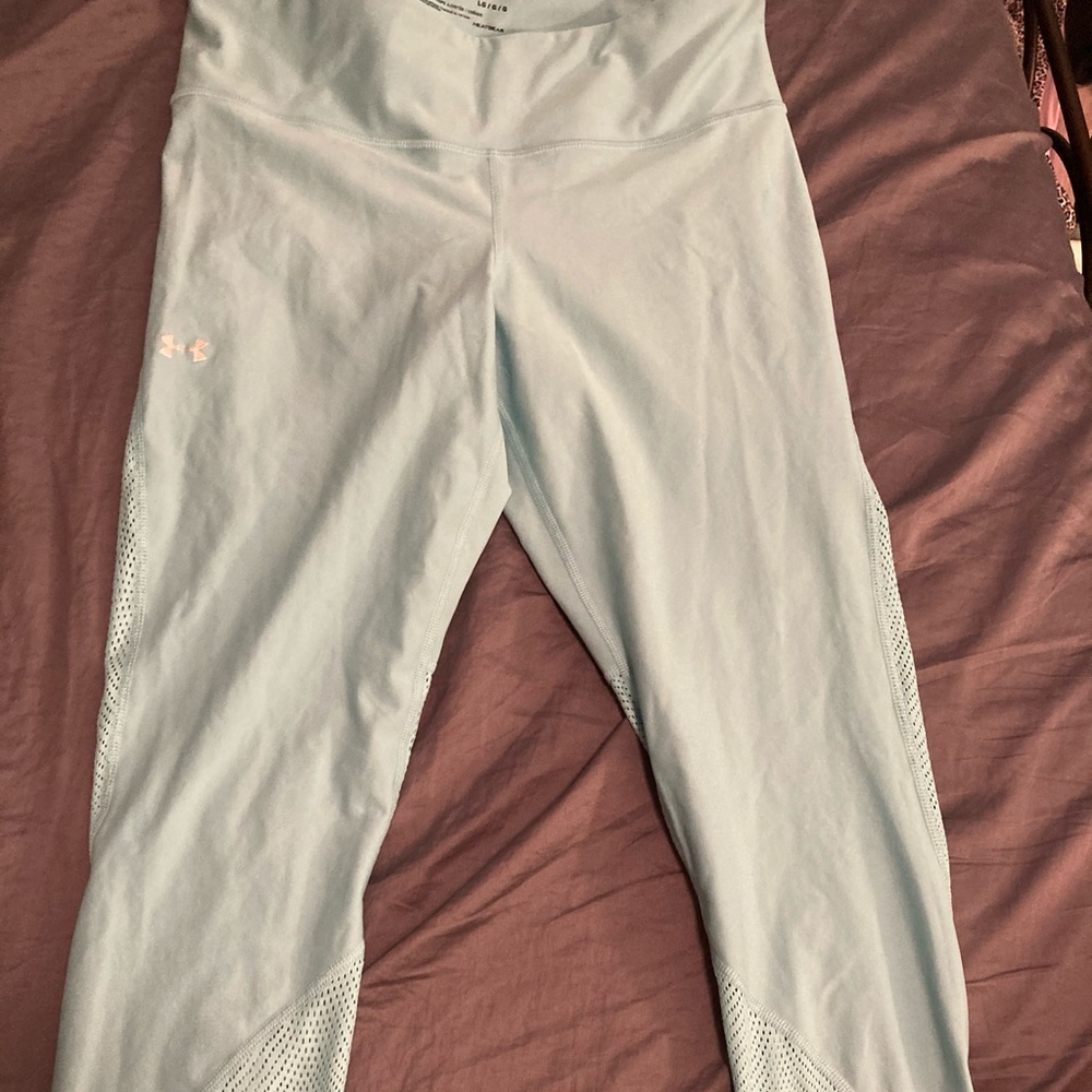 UA cropped leggings